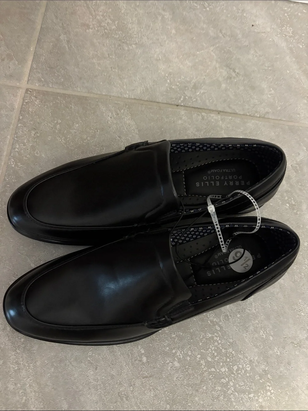 Perry Ellis Black Slip-On Leather Loafers